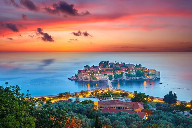 Belgrade to Athens /Corfu: Tour of 7 Balkan Countries in 14 Days