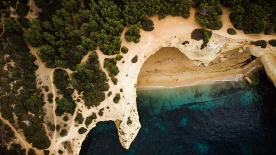 Benagil: Benagil Cave and Marinha Beach Kayak Tour