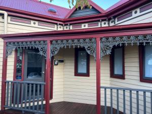 BENDIGO BOTANIC MOTEL- With KING Beds-Refurbished 2022 - Convenient Location