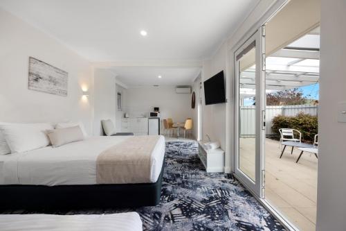 Best Western Adelaide Airport - Formerly Parador Inn - Hotel Overview and Location