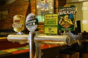 Black Spur Inn - Overview and Location