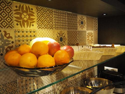 Blossoms City Hotel - Hotel Overview and Location