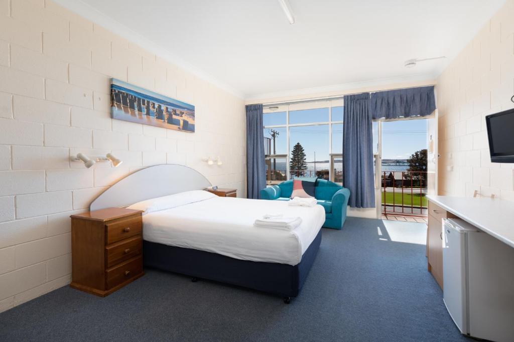 Blue Seas Motel Review