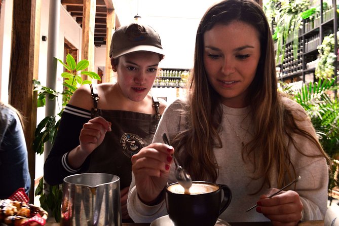 Bogota Kickstart Tour • Candelaria + Cacao & Coffee Workshop • 4h - Discovering Colombian History