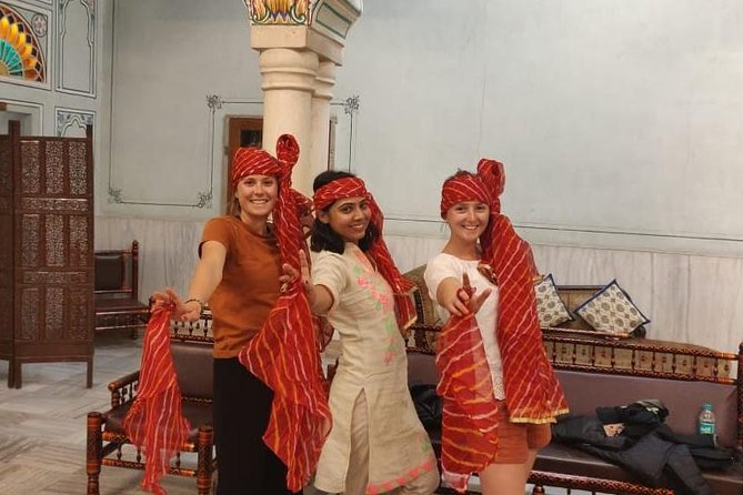 Bollywood Dance Class - Groove and Shake on Hindi Movie Hits ! - Bollywood Dance Class Overview