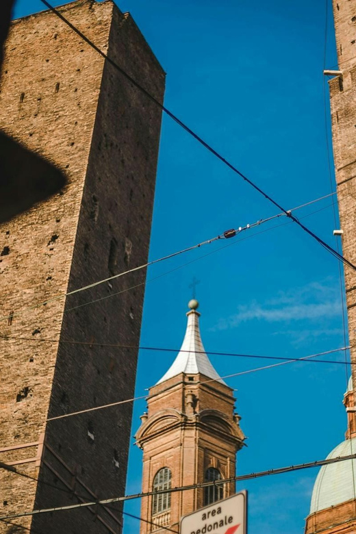 Bologna: Journey Through Time Private Guided Walking Tour