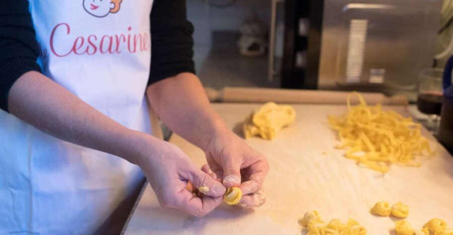 Bologna: Tortellini Masterclass at a Locals Home