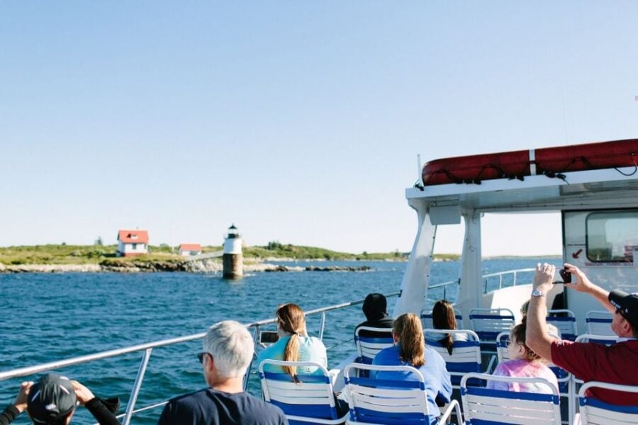 Boothbay Harbor Cruise: Lighthouses, Lobster Haul, and Seals