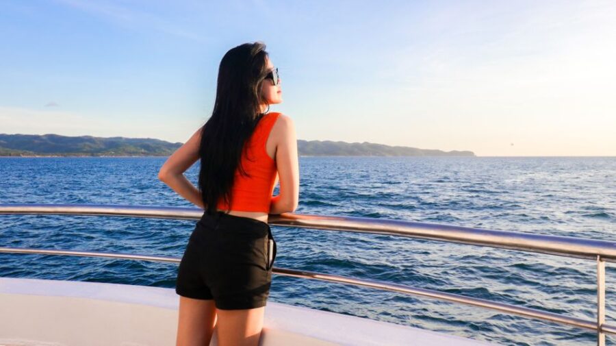 Boracay: Scenic Sunset Cruise With Live Music - Activity Overview