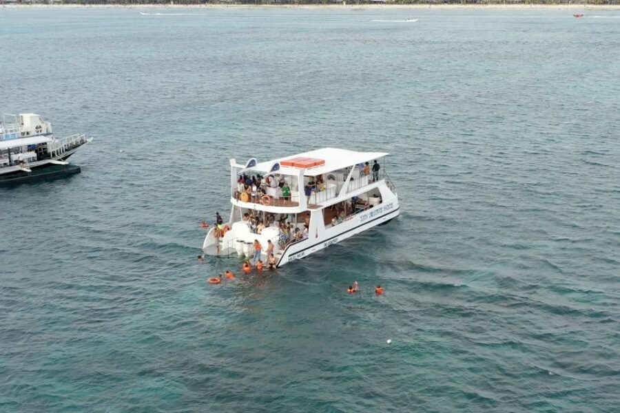 Boracay: Sunset Boat Party With Snacks