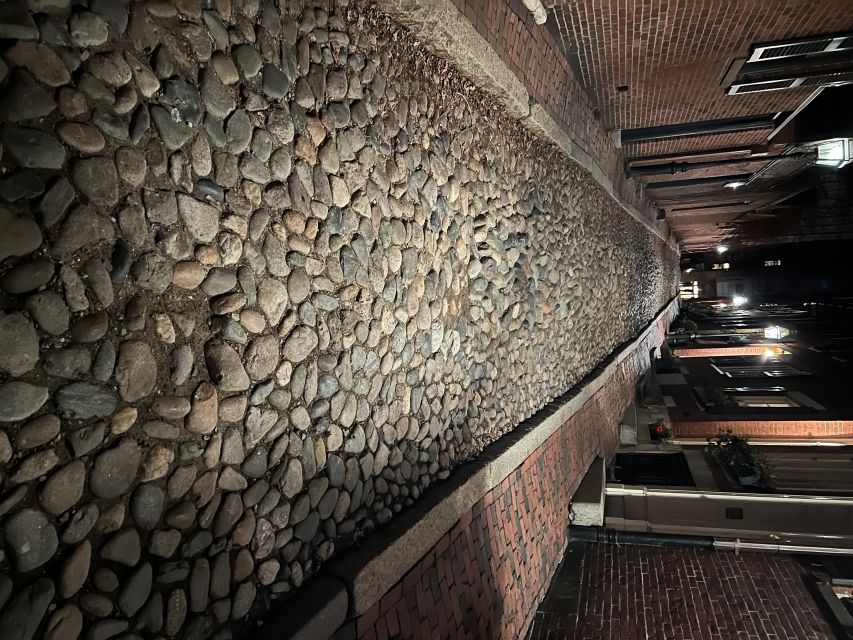 Boston: Beacon Hill True Crime Walking Tour