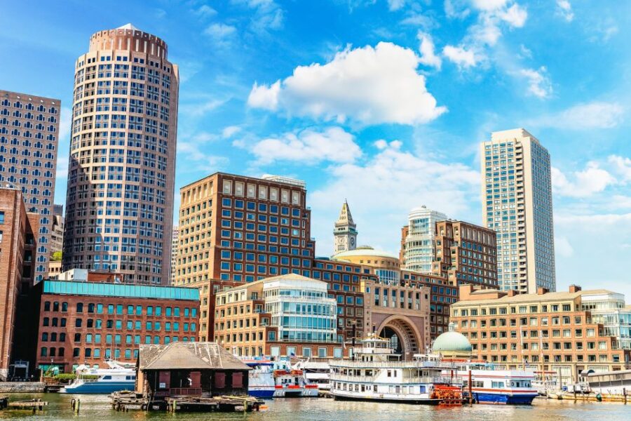 Boston: Downtown Harbor Sailing Cruise