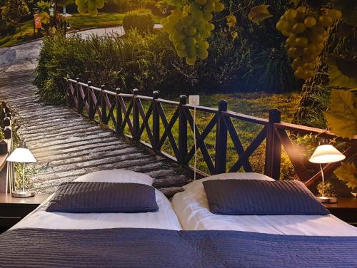 Boutique Hotel De Rozenhof - Location and Accessibility