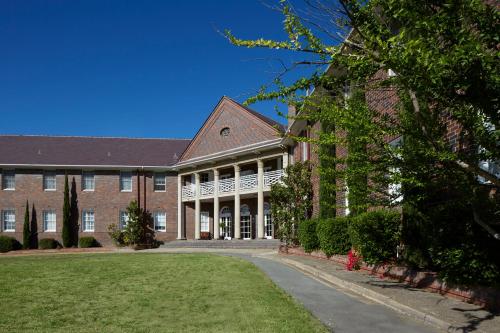 Brassey Hotel - Managed by Doma Hotels - Exceptional Location and Proximity
