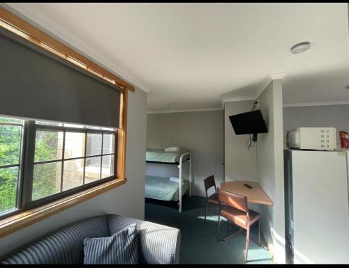 Bridport Bay Inn - Property Overview