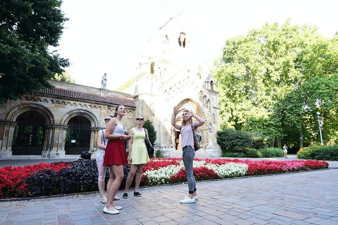 Budapest Urban Walk - Budapest City Tour With Cake & Coffee