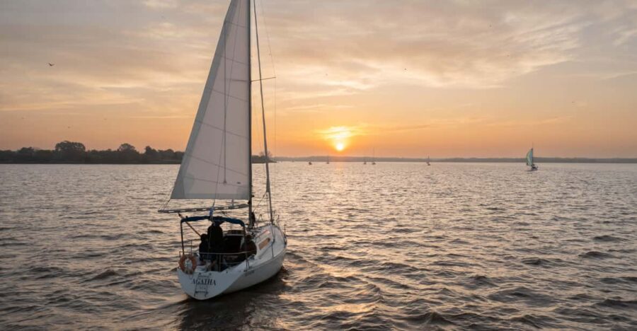 Buenos Aires Sailing Tour at Sunset - Tour Overview