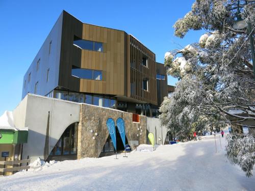 Buller Central Hotel - Location and Accessibility