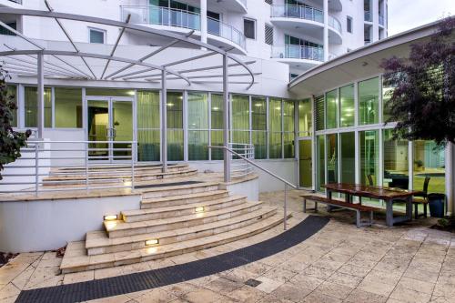 Bunbury Hotel Koombana Bay - Exceptional Beachfront Accommodations