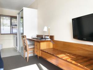 Burnie Airport Motel - Location and Accessibility