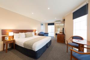 Canberra Parklands Central Apartment Hotel Official - Location and Proximity