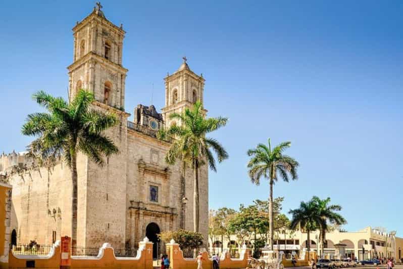 Cancun: 2-Day Mayan World Ruins Tour