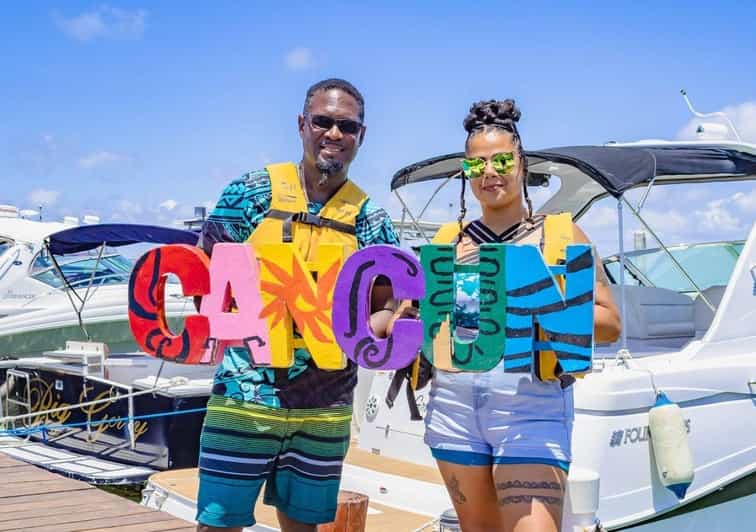 Cancun: Guided Speedboat and Snorkeling Tour