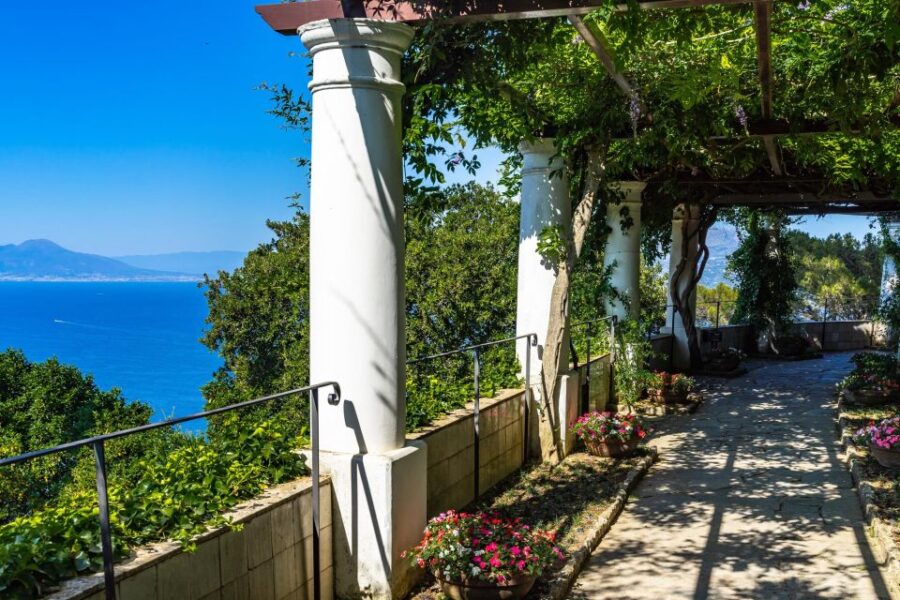 Capri, Anacapri & Blue Grotto Small Group Tour