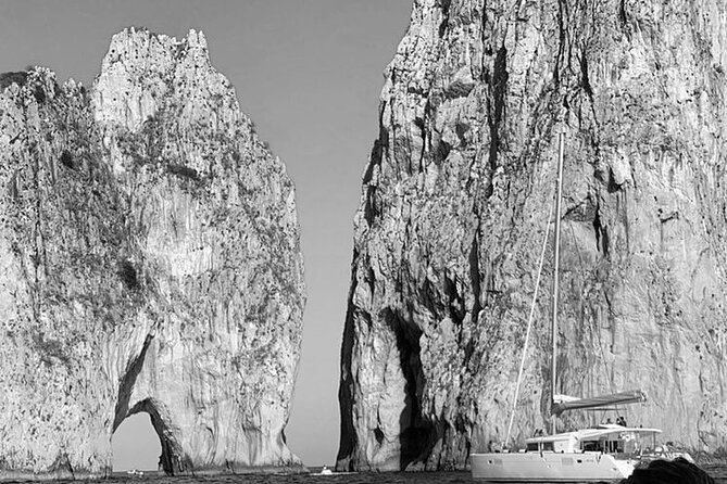 Capri Magical Boat Tour for an Unforgettable 3 Hour Experience.