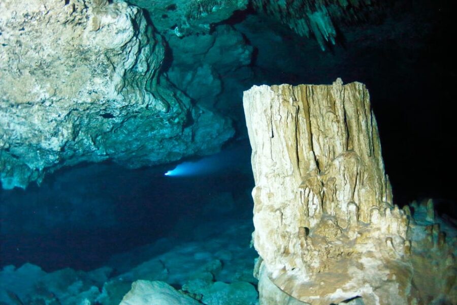 Cenotes & Cavern Diving Tour