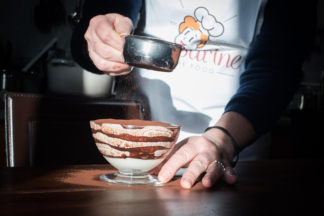 Cesarine: Small Group Pasta and Tiramisu Class in Siena