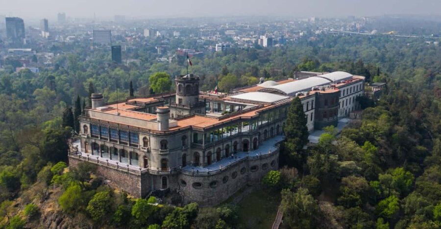 Chapultepec Castle: Private Tour Museum & Park + Transport - Tour Overview