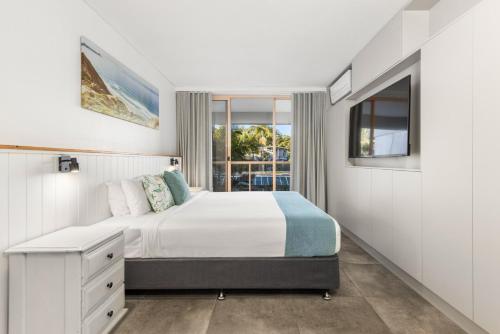 Charlesworth Bay Beach Resort - Location and Accessibility