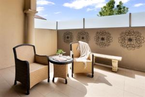 Chateau Elan At The Vintage - Picturesque Backdrop and Location