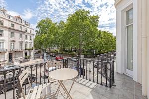 Chesham Court Knightsbridge - Property Overview and Location