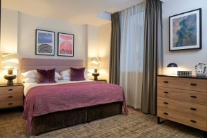 Cheval Harrington Court at South Kensington - Location and Accessibility