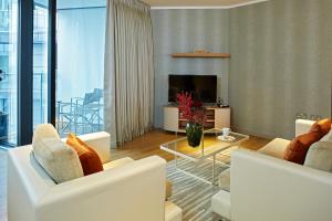 Cheval Three Quays at The Tower of London - Location and Accessibility