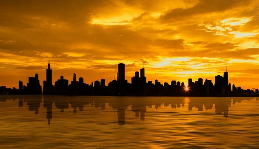 Chicago: 1.5-Hour Scenic Sunset Lake Cruise