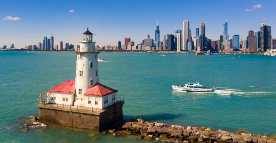 Chicago: Family Fun Urban Adventure River and Lake Cruise