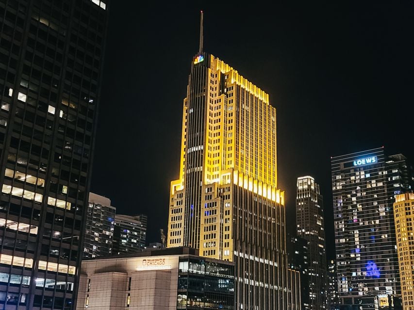 Chicago: Fireworks Cruise With Lake or River Viewing Options