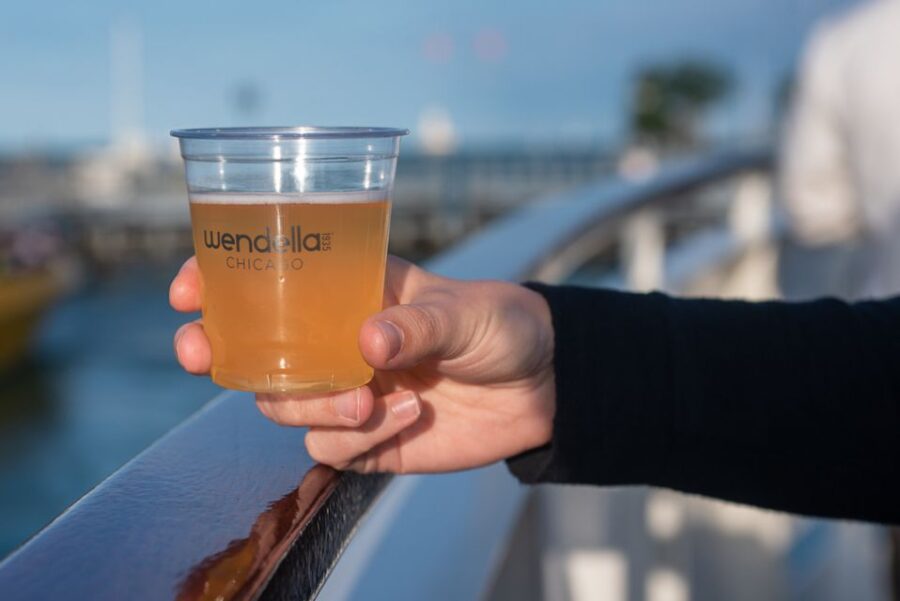 Chicago: Wine & Cheese or Beer & BBQ Thursday Evening Cruise - Cruise Overview