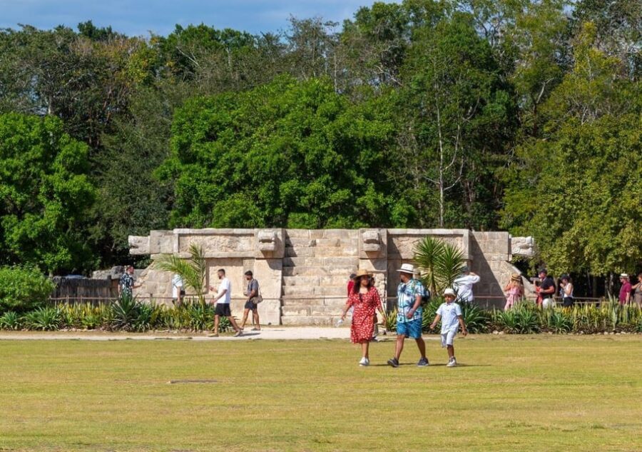 Chichen Itza: Visit the Ruins, Sacred Cenote and Valladolid