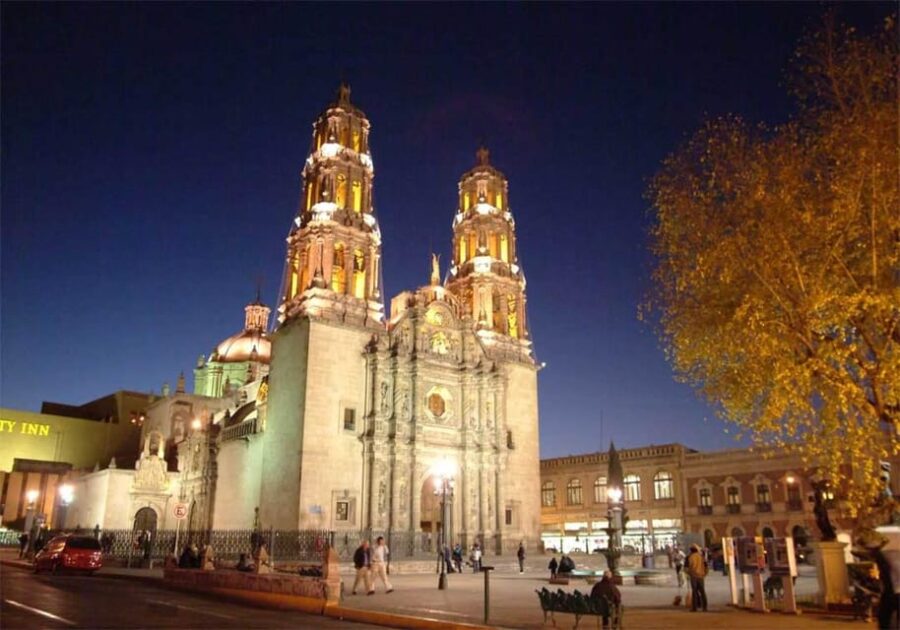 Chihuahua: Chihuahua at Night