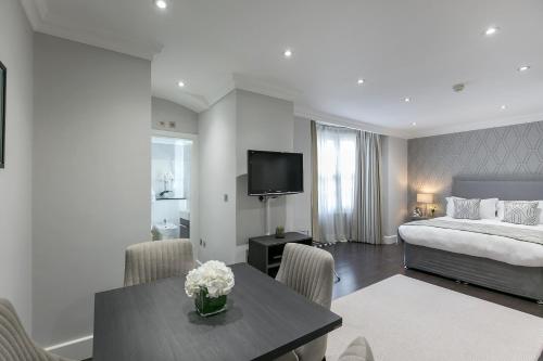 Chilworth Court - Property Overview