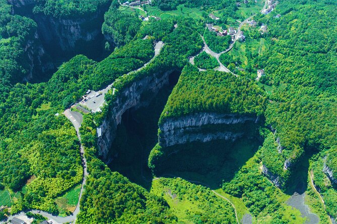 Chongqing Wulong Exploration Private Day Tour With the Lunch