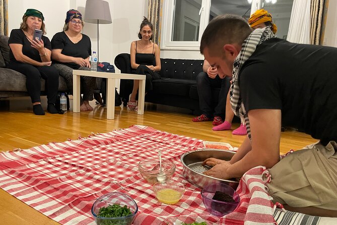 Çiğ Köfte Cooking Class/Night With Traditional Music at Home