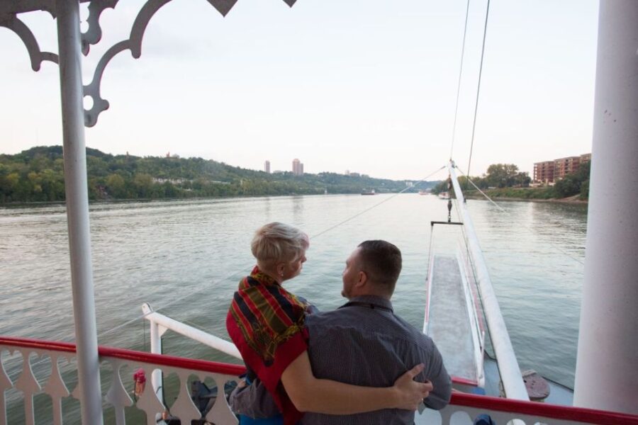 Cincinnati: Historic Sightseeing Cruise