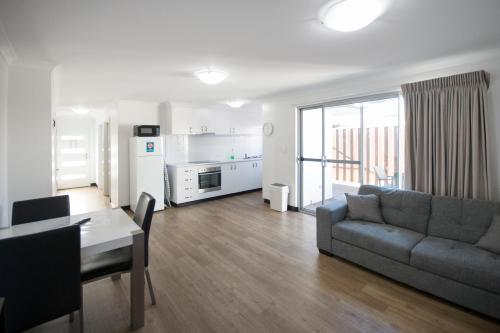 Clearwater Motel Apartments - Property Overview