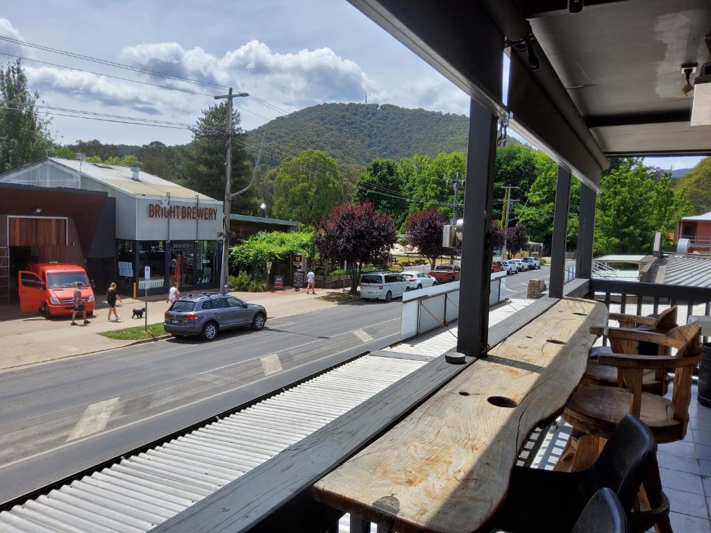 Coach House Inn Review