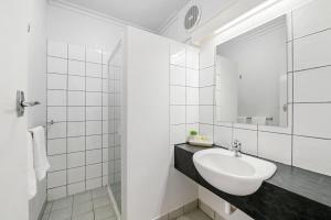 Coach House Launceston - Hotel Overview